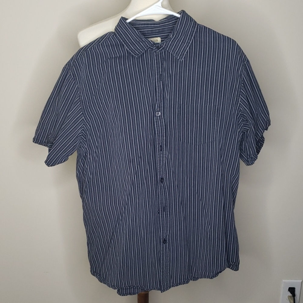 Mens short sleeve button up dress shirt